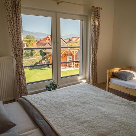 Liptovský Mikuláš Apartman Emka מראה חיצוני תמונה