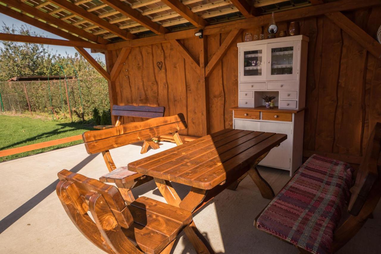 Liptovský Mikuláš Apartman Emka מראה חיצוני תמונה