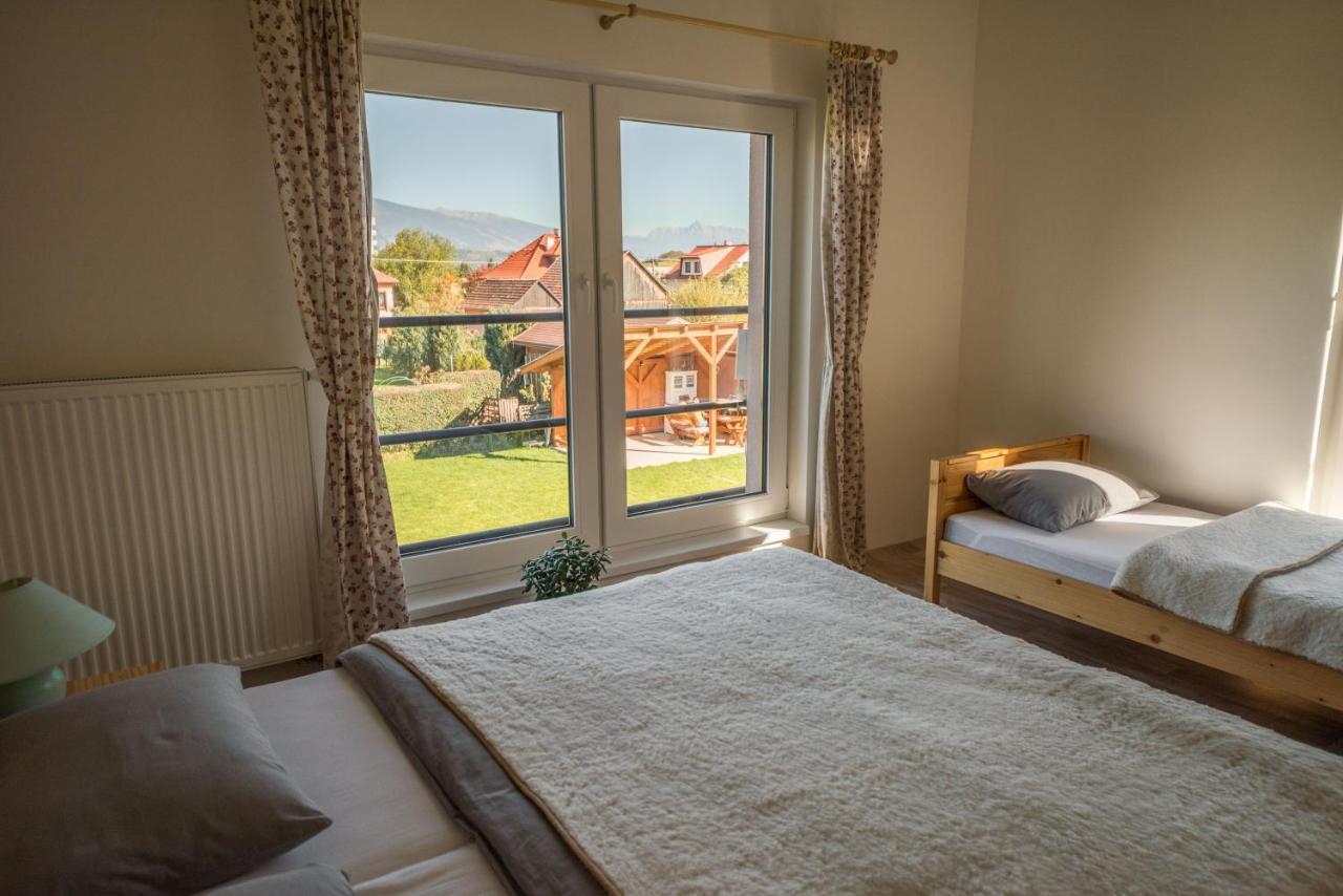 Liptovský Mikuláš Apartman Emka מראה חיצוני תמונה