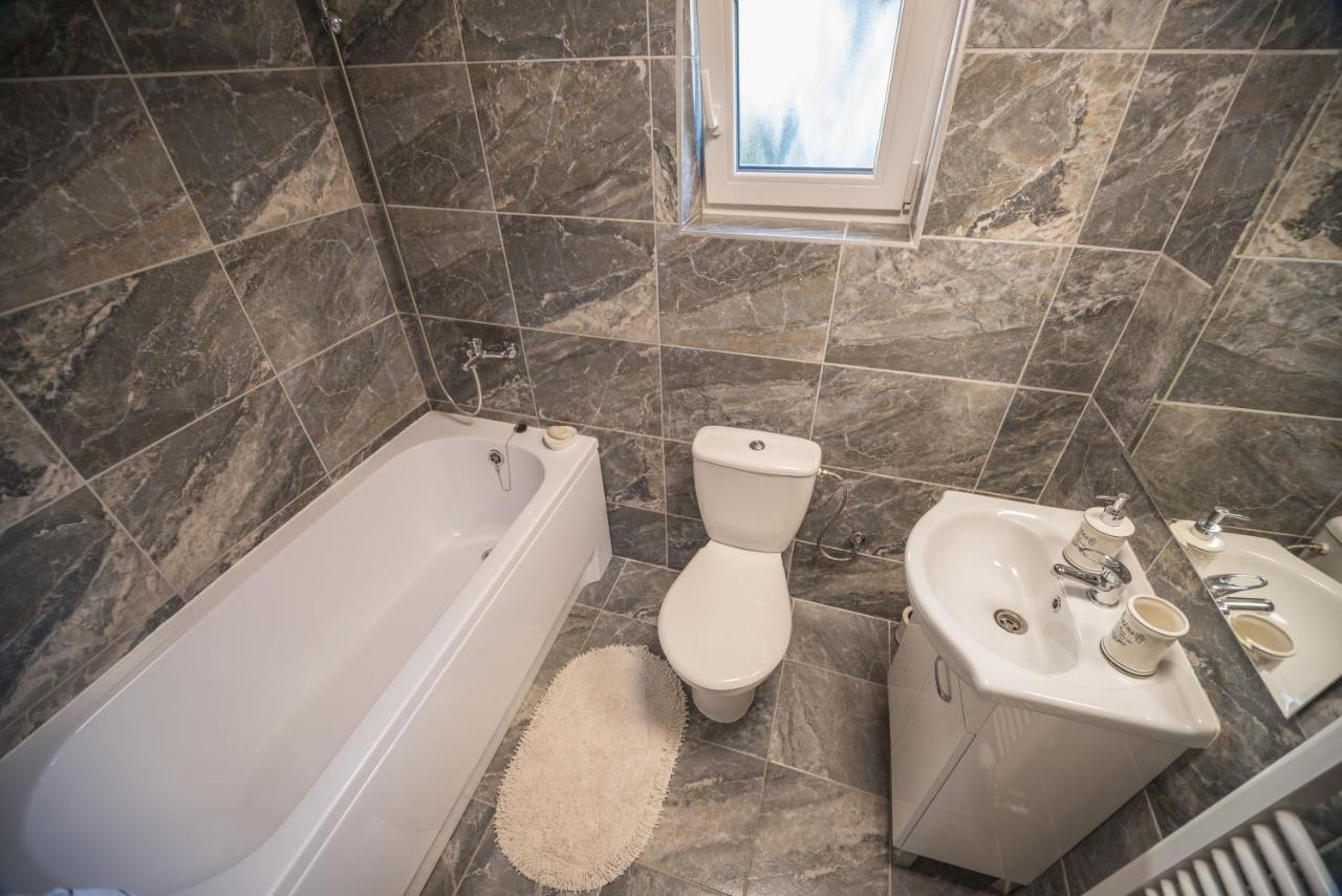 Liptovský Mikuláš Apartman Emka מראה חיצוני תמונה