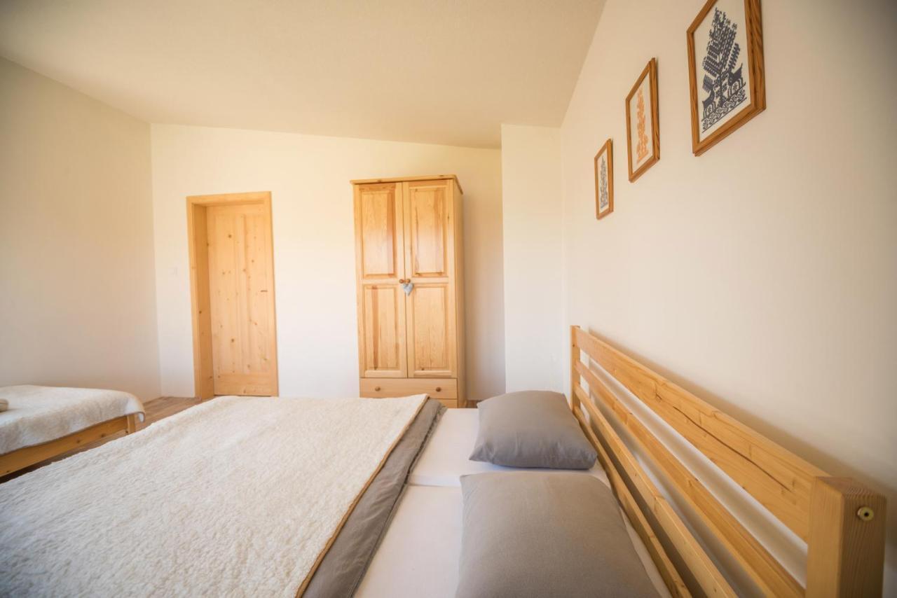 Liptovský Mikuláš Apartman Emka מראה חיצוני תמונה
