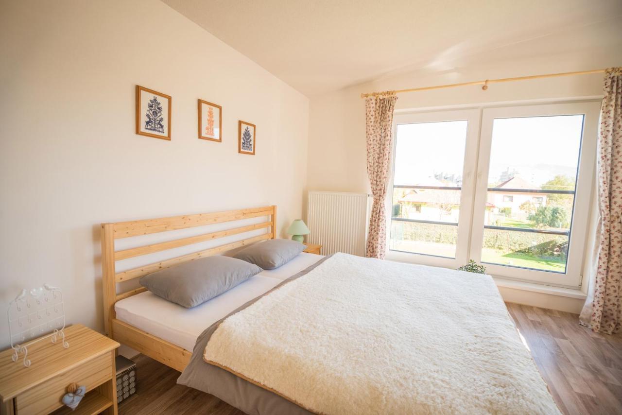 Liptovský Mikuláš Apartman Emka מראה חיצוני תמונה
